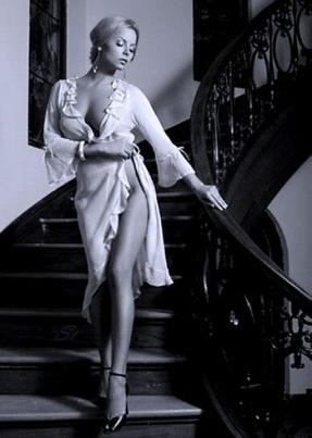 530893_423784567659238_1939200933_n