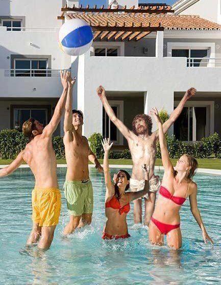 185517_402037996547208_1098806880_n